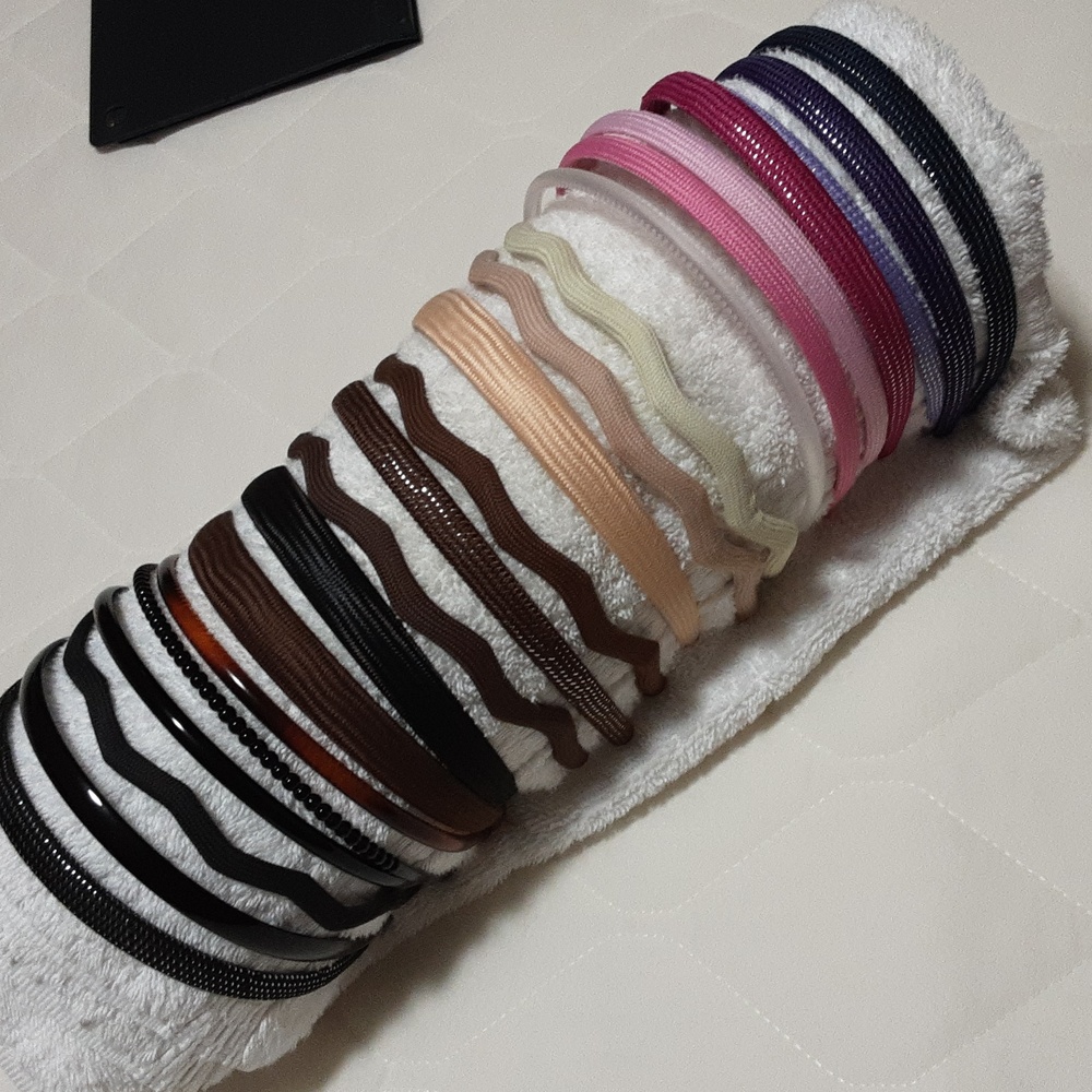 Head bans, total of 21 in various colors